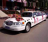 White Lincoln Limousine